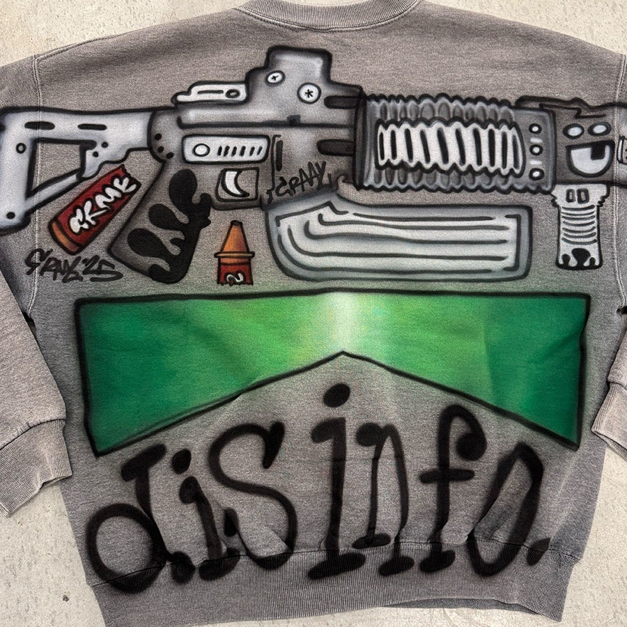 ALIEN.DISINFO.SWEATSHIRT.2