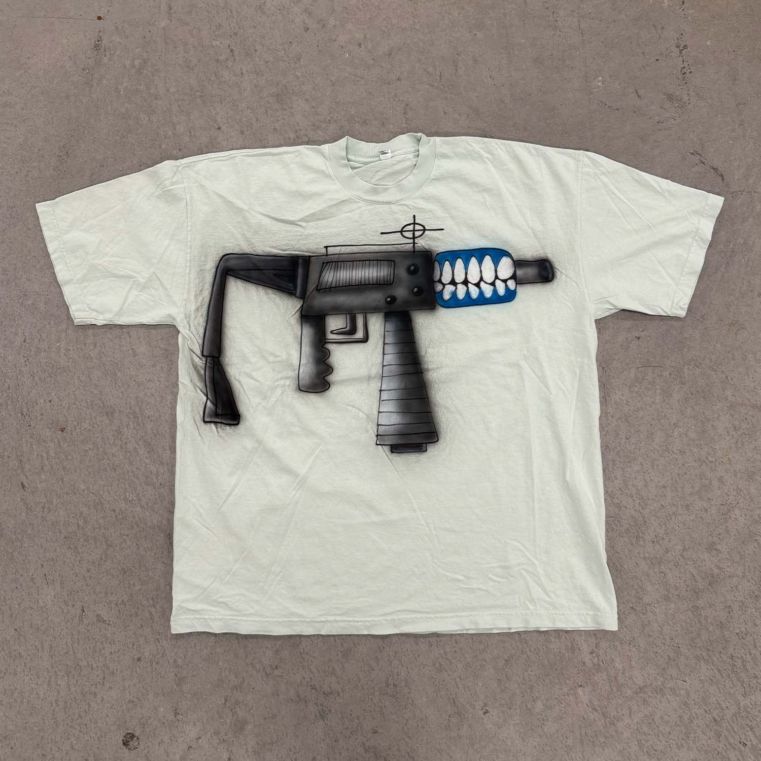 Weapon 005.